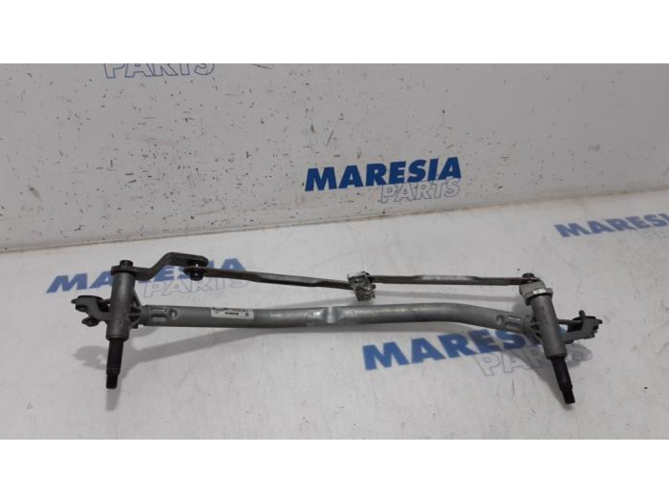 Peugeot - 207 - Wiper mechanism