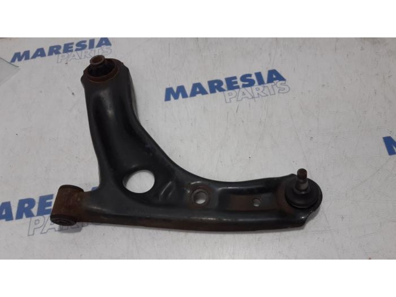 Peugeot - 107 - Querlenker unten links vorne