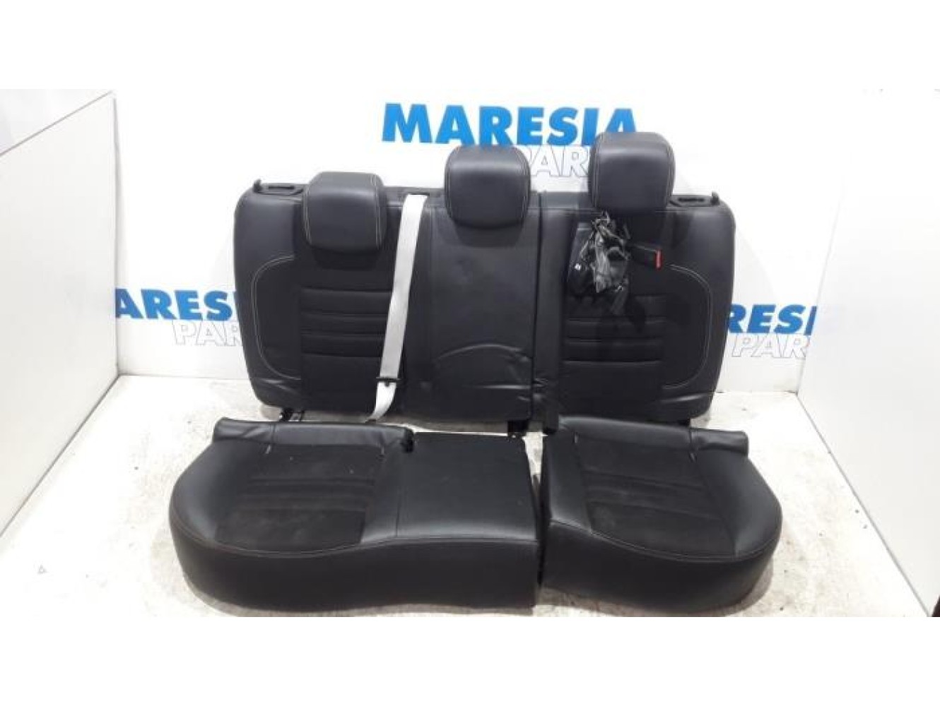 Renault - Megane - Rear bench seat