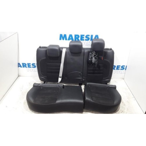 Renault - Megane - Rear bench seat
