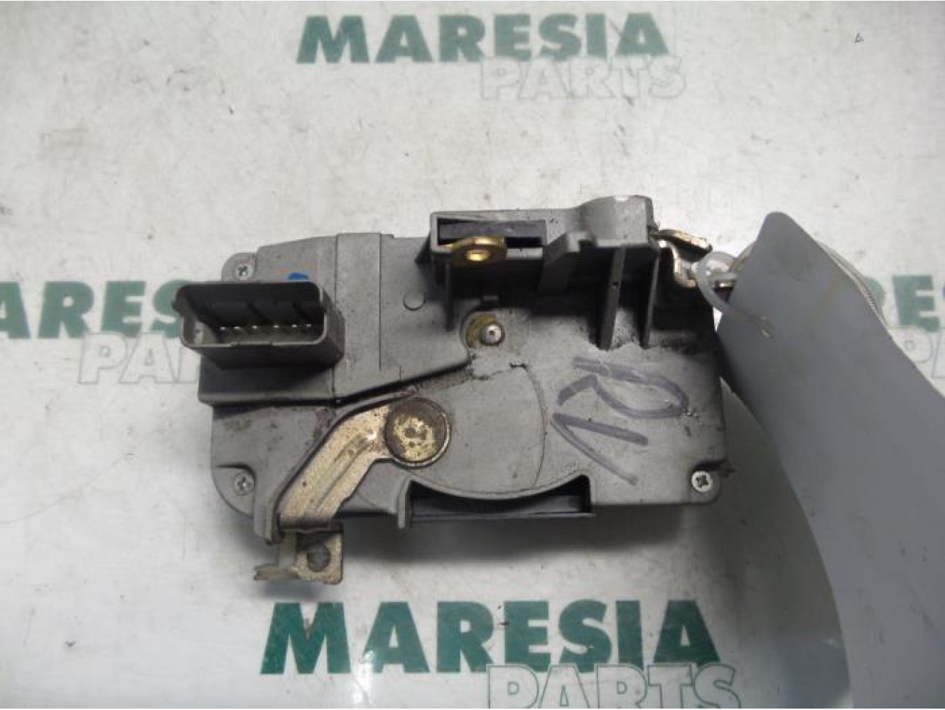 Citroen - C5 - Front door lock mechanism 4-door, right