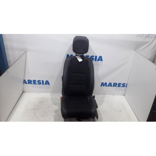 Renault - Megane - Seat, left