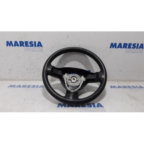Peugeot - 107 - Steering wheel
