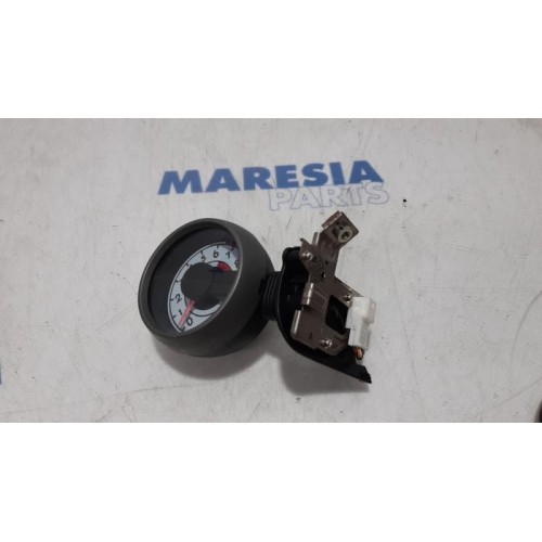 Peugeot - 107 - Tachometer