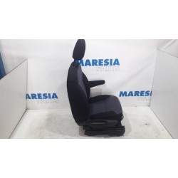 Opel - Vivaro - Seat, right
