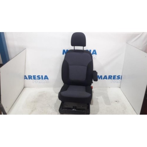 Opel - Vivaro - Seat, right