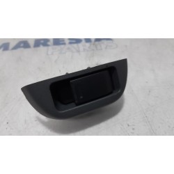 Peugeot - 107 - Multi-functional window switch