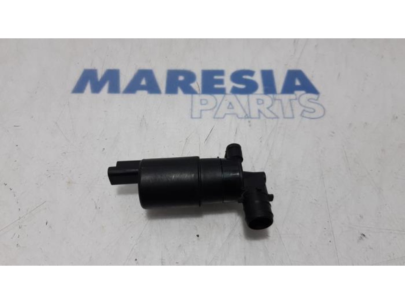 Peugeot - 107 - Windscreen washer pump