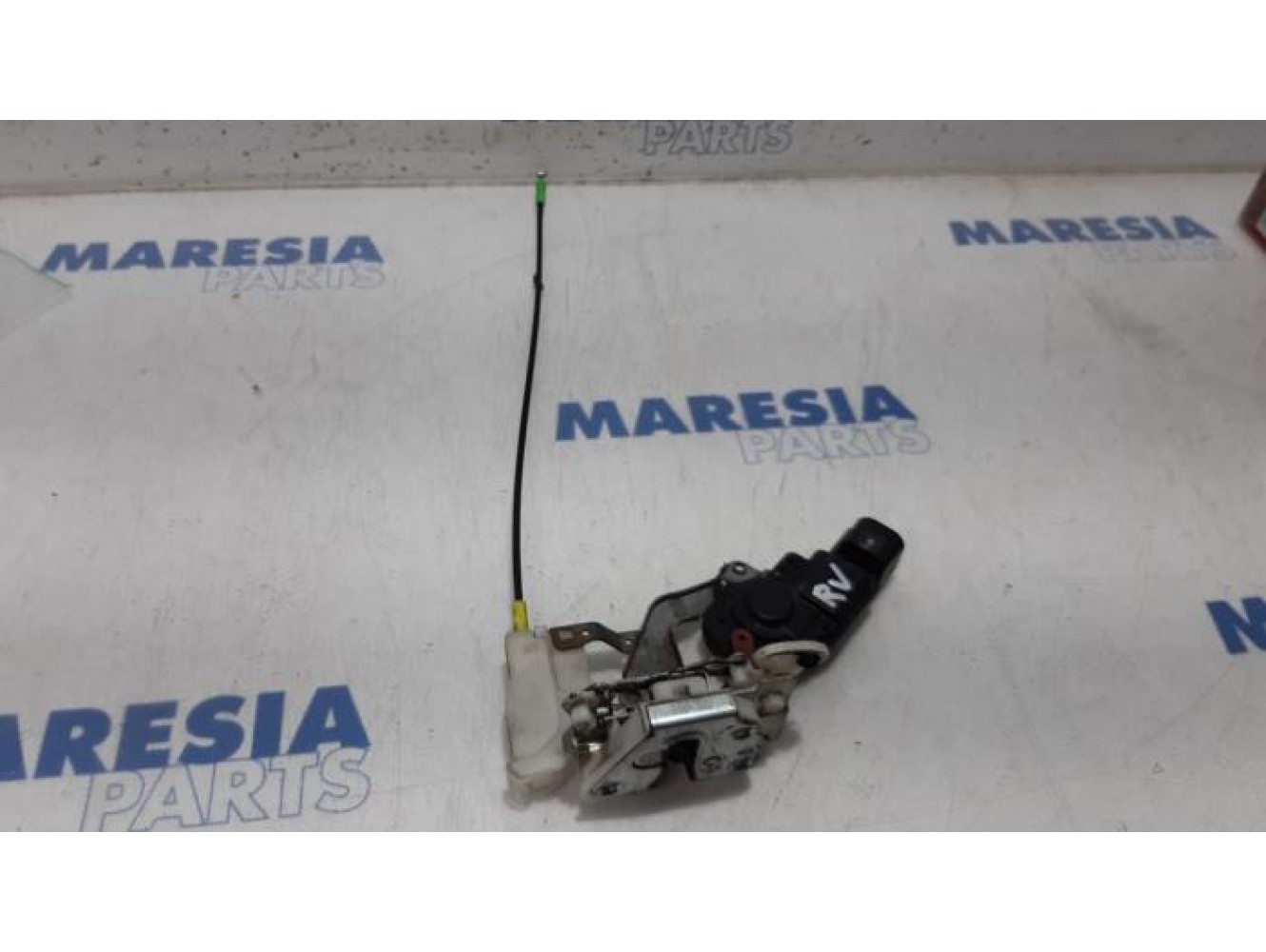 Peugeot - 107 - Front door lock mechanism 4-door, right