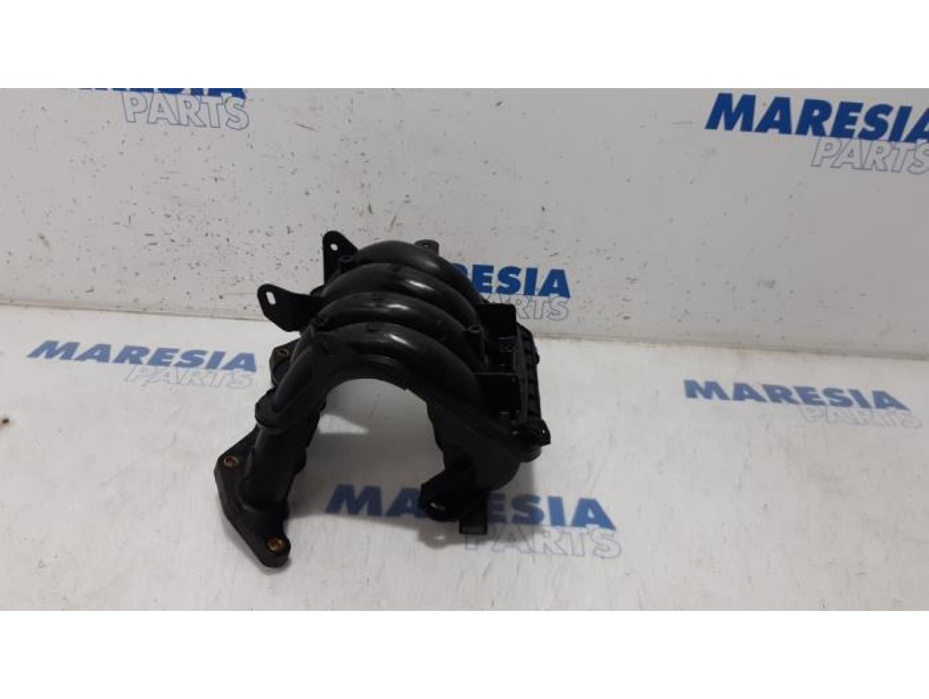 Peugeot - 206 - Intake manifold