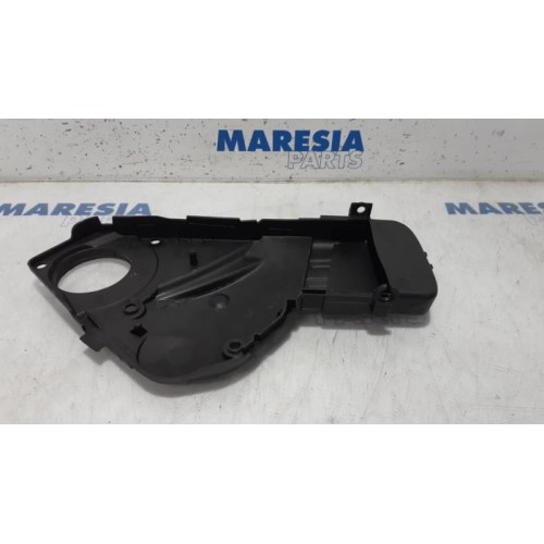 Peugeot - 206 - Couvercle de distribution
