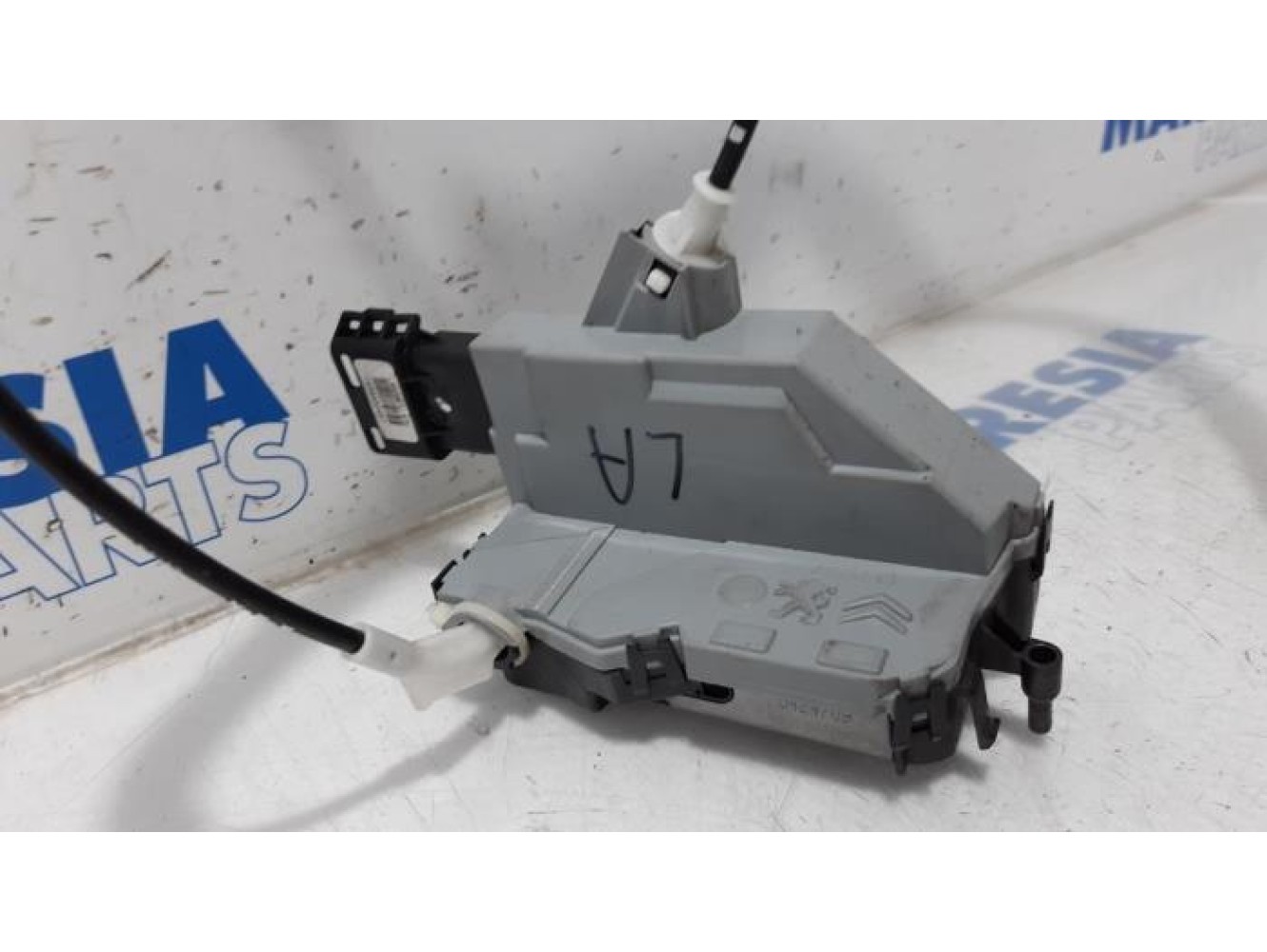 Citroen - Berlingo - Sliding door lock mechanism, left