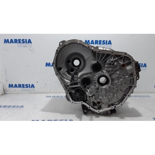 Renault - Megane - Gearbox casing
