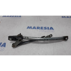 Peugeot - 107 - Wiper mechanism