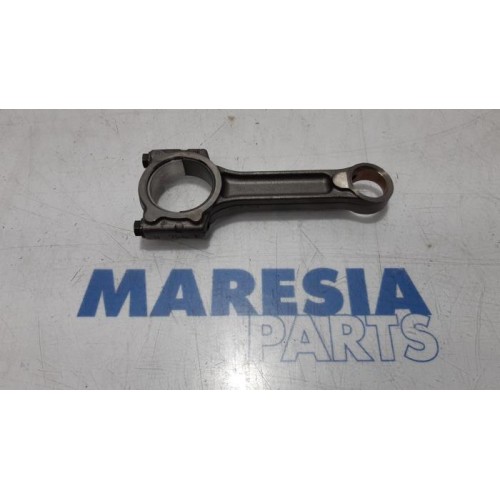 Renault - Megane - Connecting rod