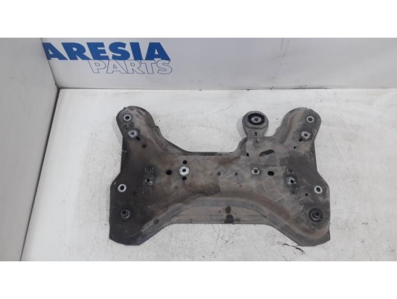 Opel - Vivaro - Subframe