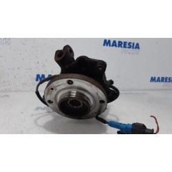 Citroen - C3 - Fusee links-voor