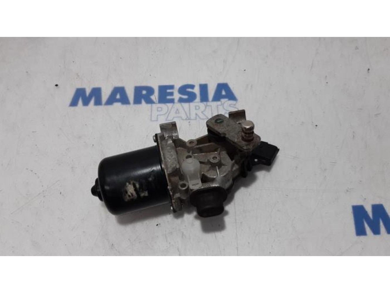 Renault - Megane - Front wiper motor
