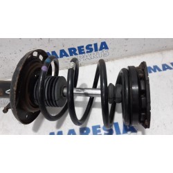 Renault - Megane - Front shock absorber rod, right