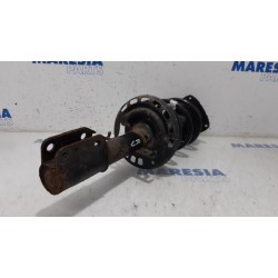 Renault - Megane - Front shock absorber rod, right