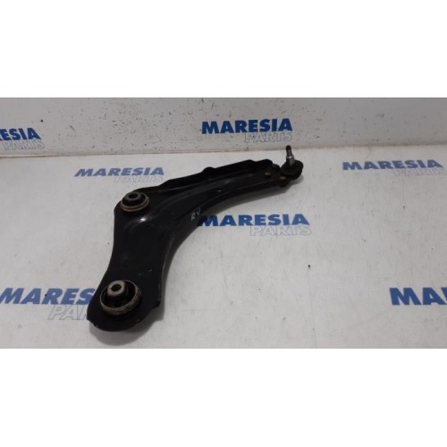 Renault - Megane - Front lower wishbone, right