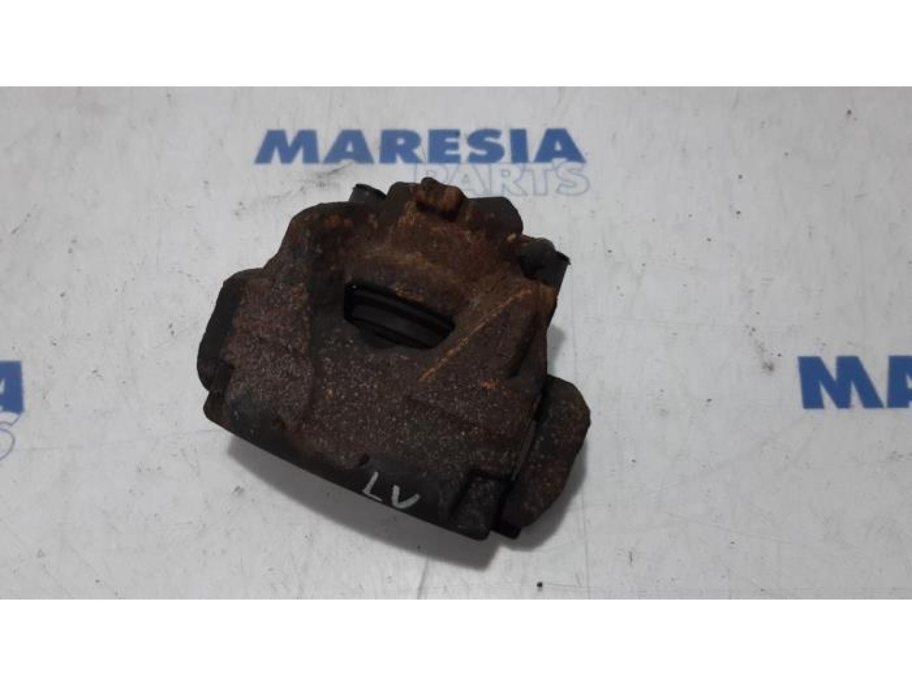 Renault - Megane - Front brake calliper, left