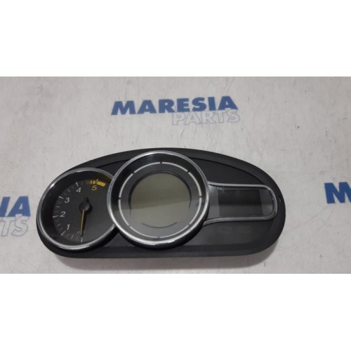 Renault - Megane - Instrumentenpaneel
