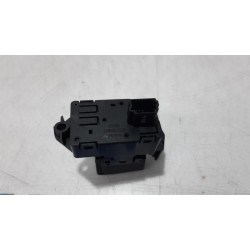 Renault - Megane - Parking brake switch