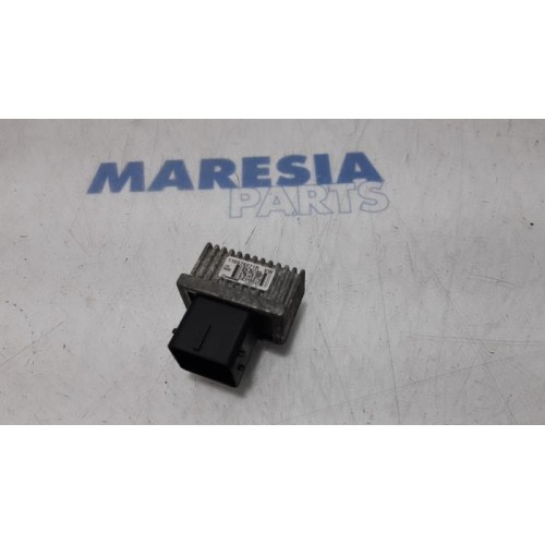 Renault - Megane - Glow plug relay