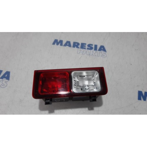 Opel - Vivaro - Rear fog light