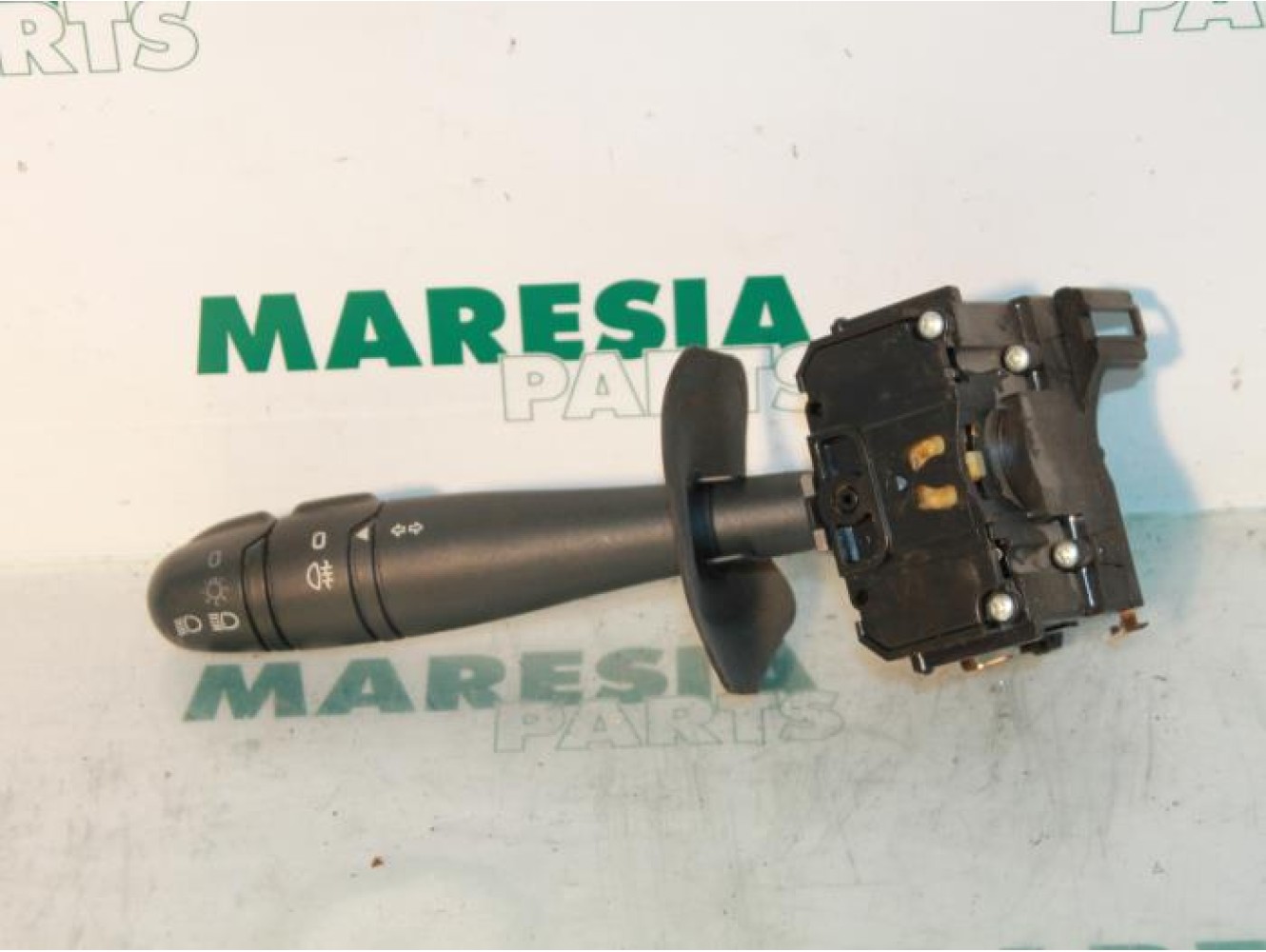 Renault - Megane Scenic - Indicator switch