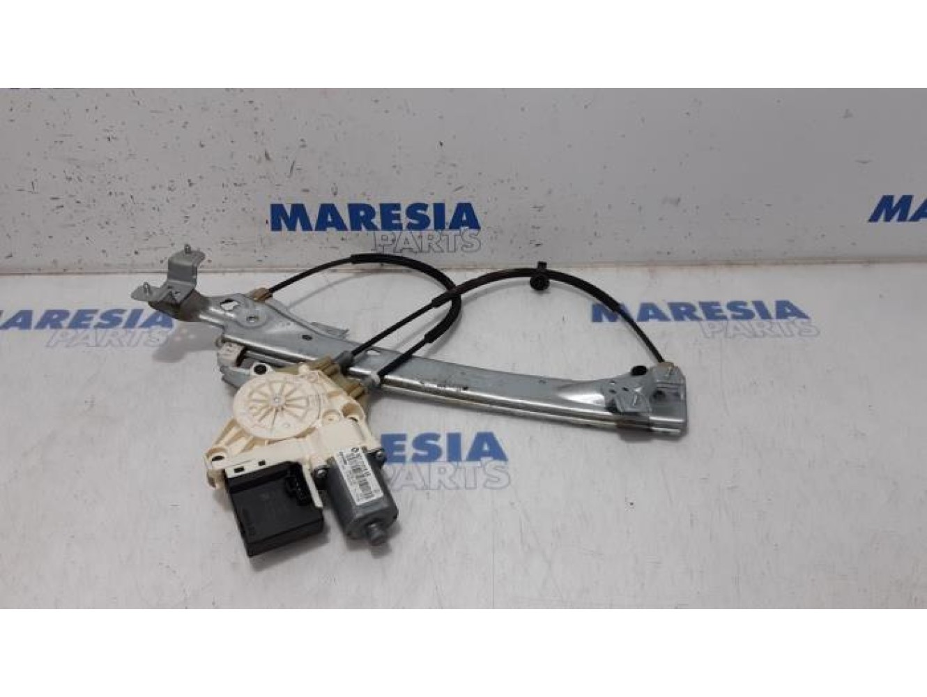 Renault - Megane - Fenstermechanik 4-türig links hinten