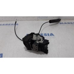 Renault - Megane - Deurslot Mechaniek 4Deurs links-achter
