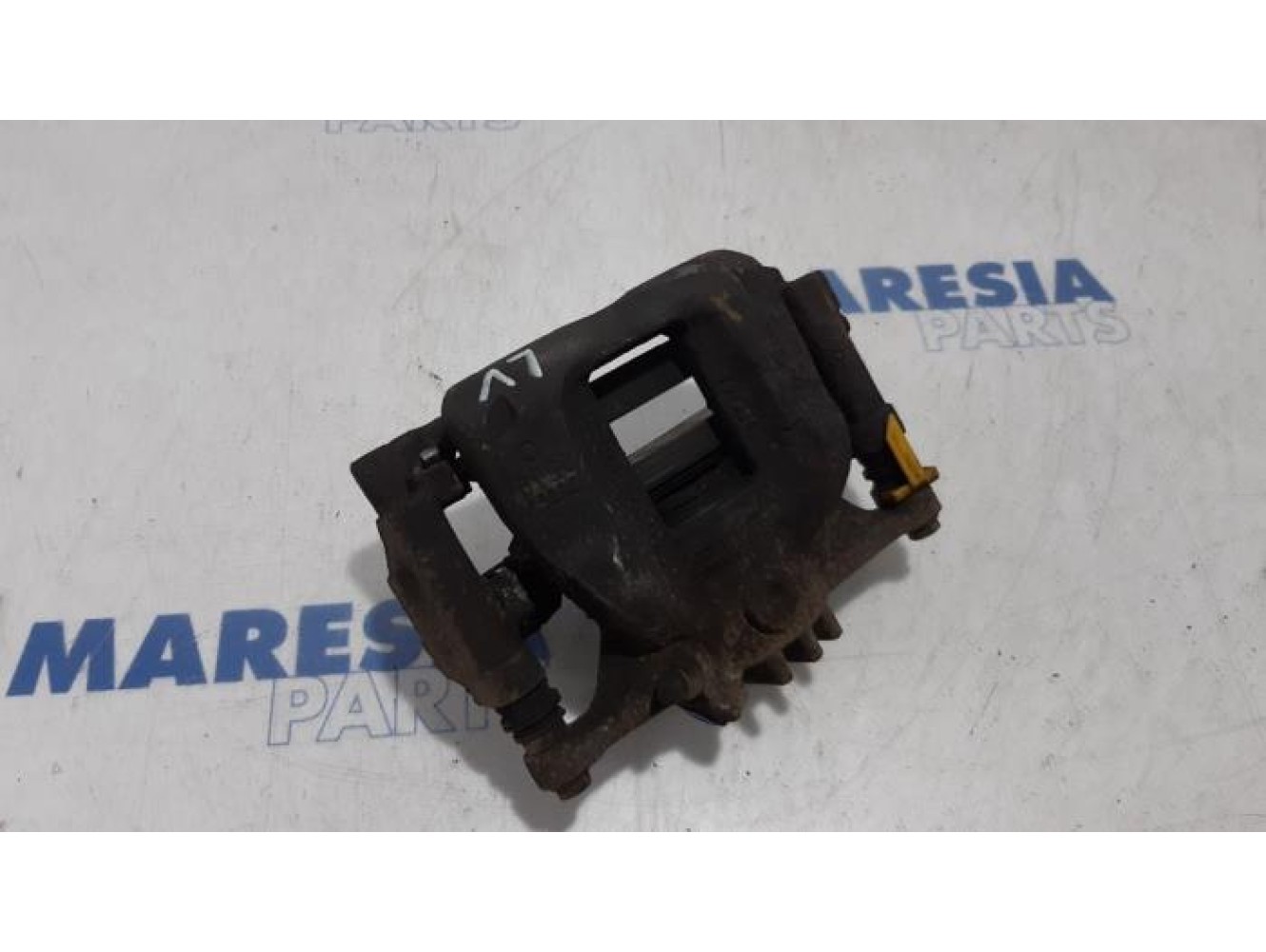 Opel - Vivaro - Bremszange links vorne