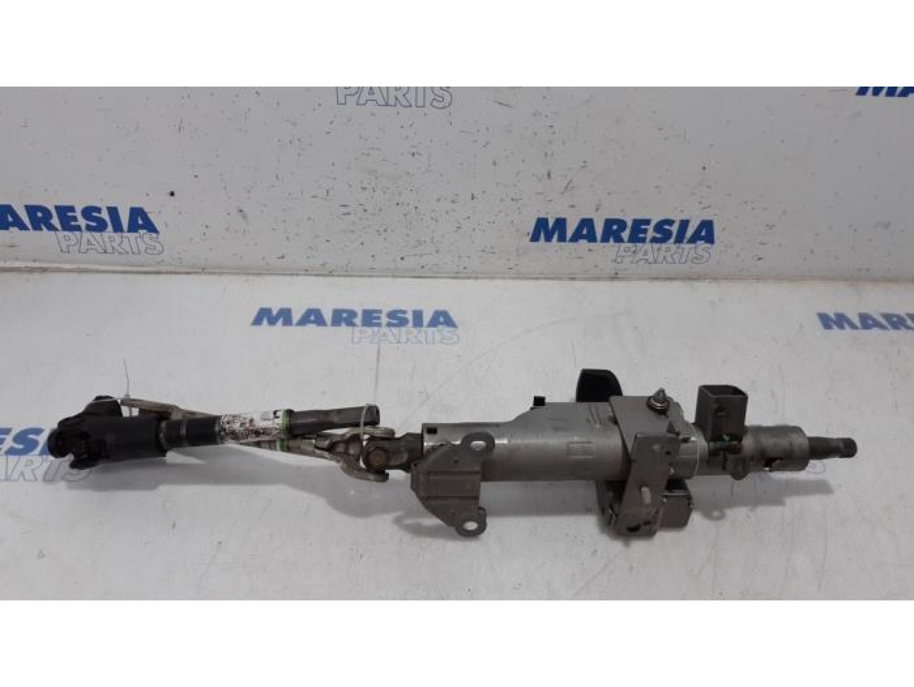 Opel - Vivaro - Steering column housing