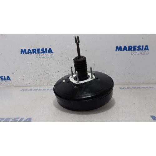 Opel - Vivaro - Brake servo