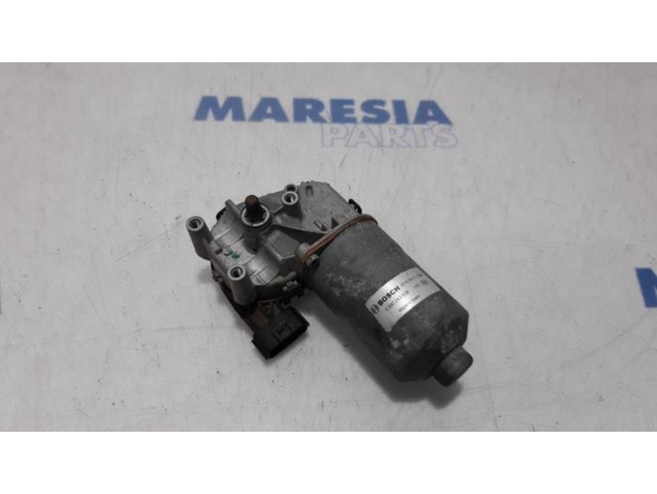 Opel - Vivaro - Front wiper motor