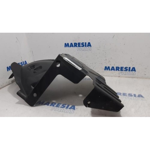 Opel - Vivaro - Wheel arch liner
