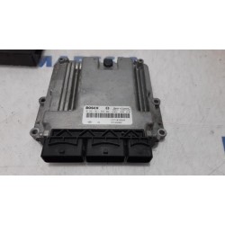 Opel - Vivaro - Engine management computer