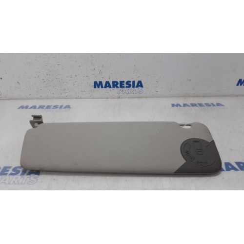 Opel - Vivaro - Sun visor