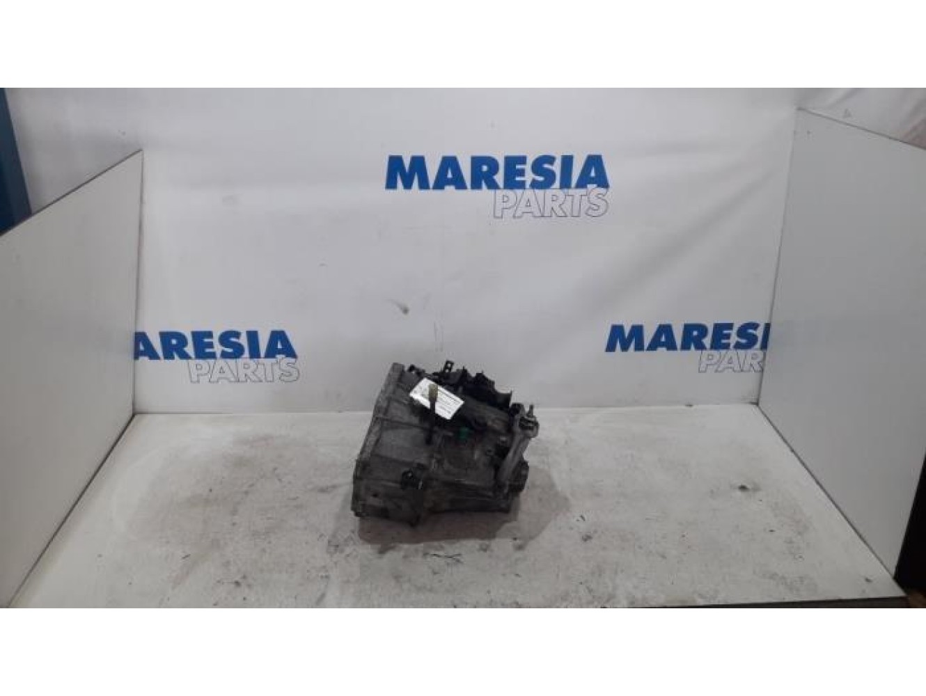 Opel - Vivaro - Gearbox