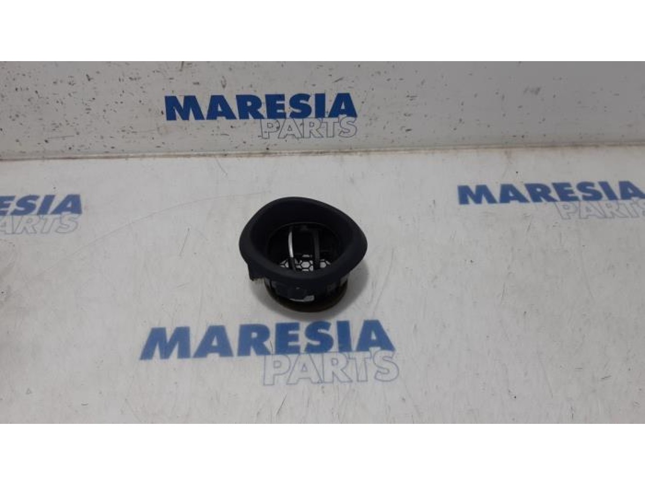 Opel - Vivaro - Dashboard vent