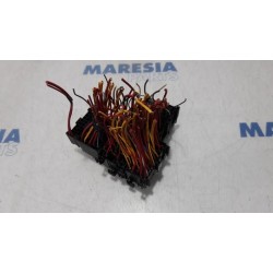 Opel - Vivaro - Fuse box