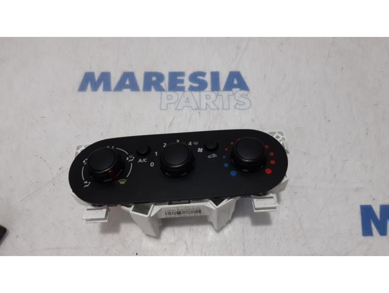Opel - Vivaro - Heater control panel