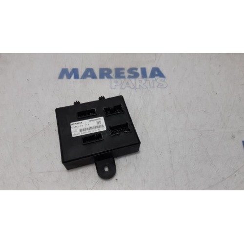 Opel - Vivaro - Central door locking module