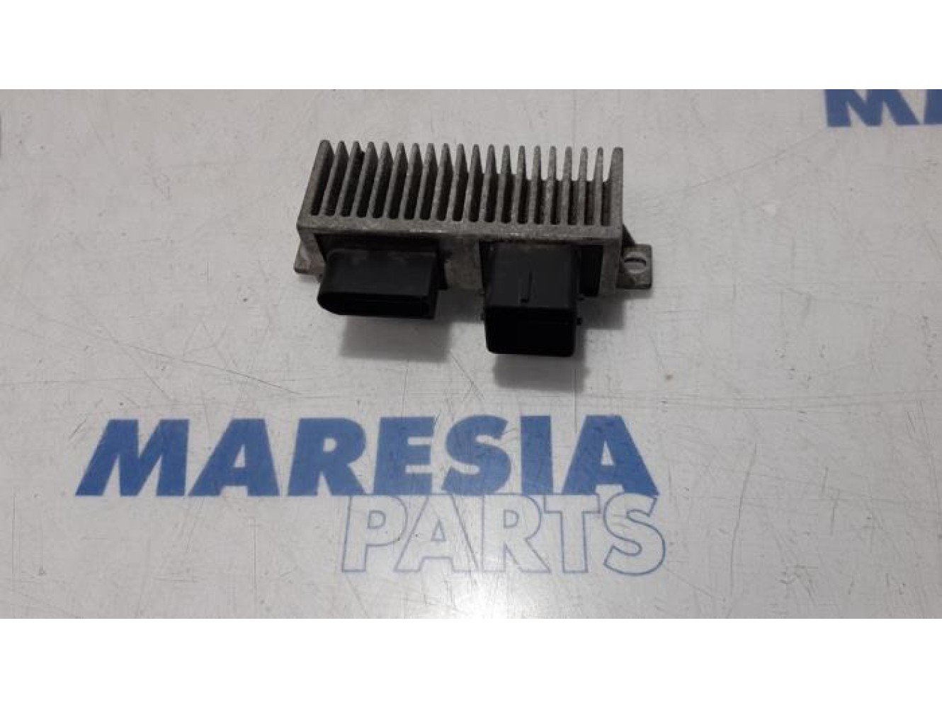 Opel - Vivaro - Glow plug relay