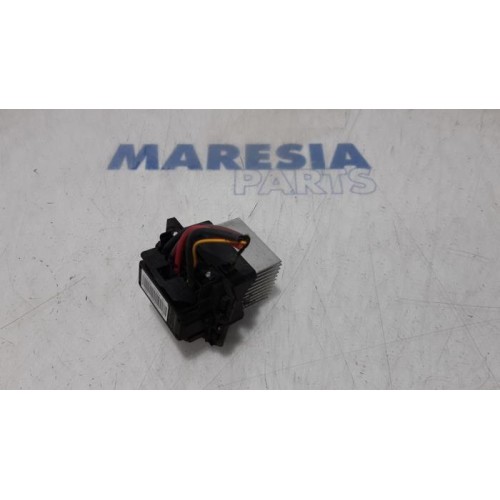 Opel - Vivaro - Heater resistor