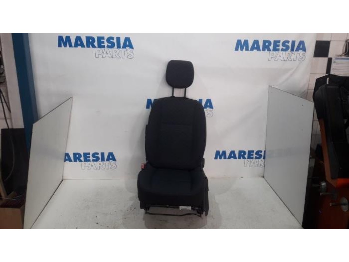 Renault - Grand Scenic - Stoel links
