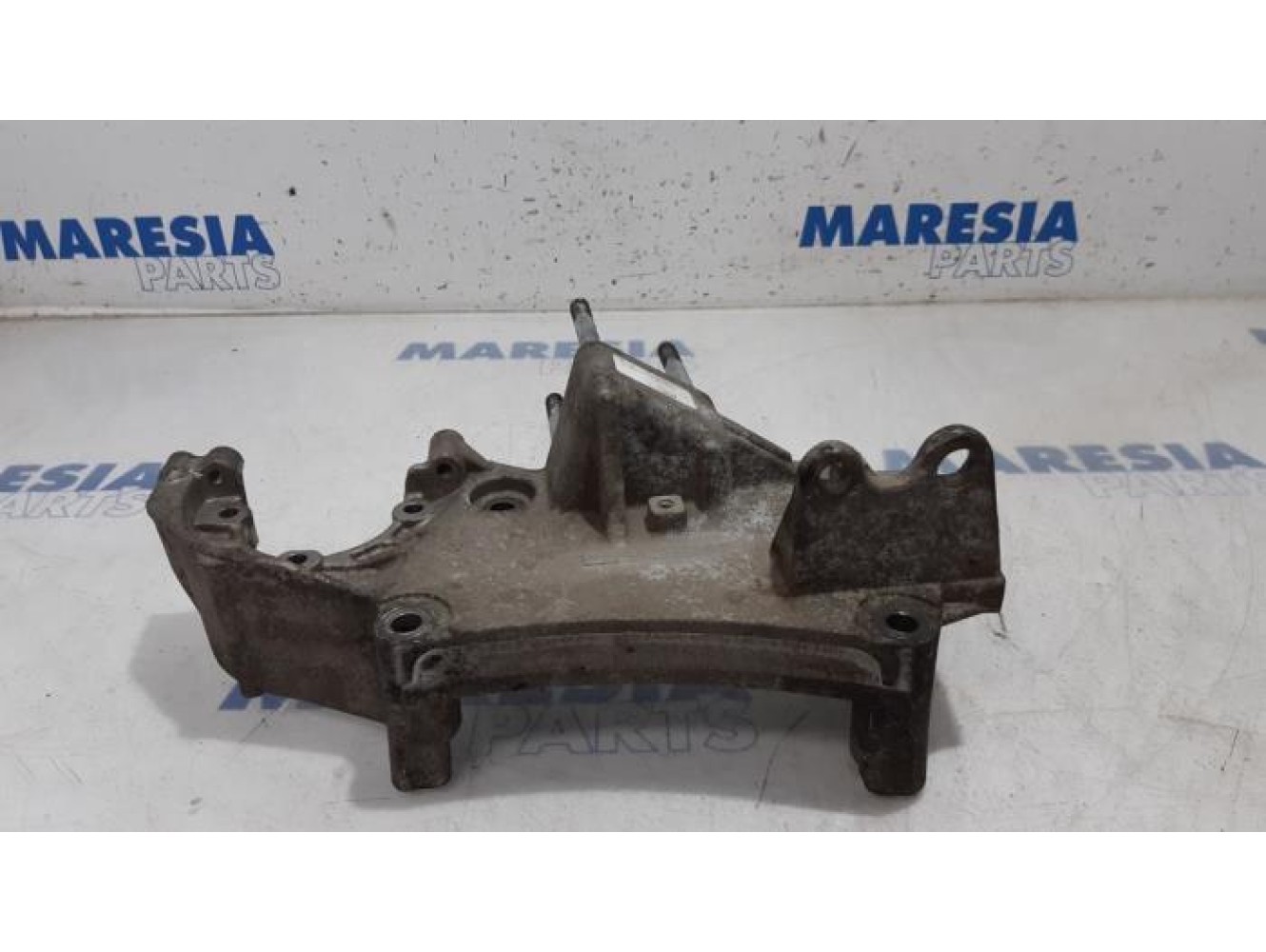 Fiat - Qubo - Engine mount