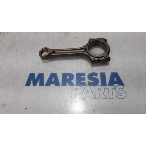 Renault - Clio - Connecting rod